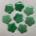 Green Aventurine Flower Shape Thumb Stone 1.6 inch (0.65 x 4 x 4cm) A