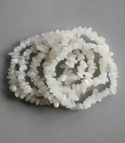 Moonstone Rainbow White Chips Bracelet 4/8mm A