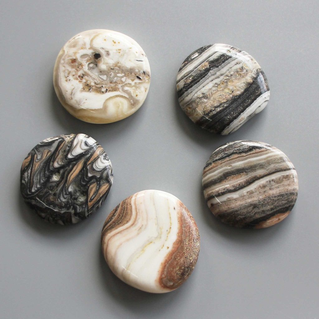 Banded Zebra Jasper Smooth Stone 1.6 inch (0.8-1 x 3.5-4.5cm) A/B