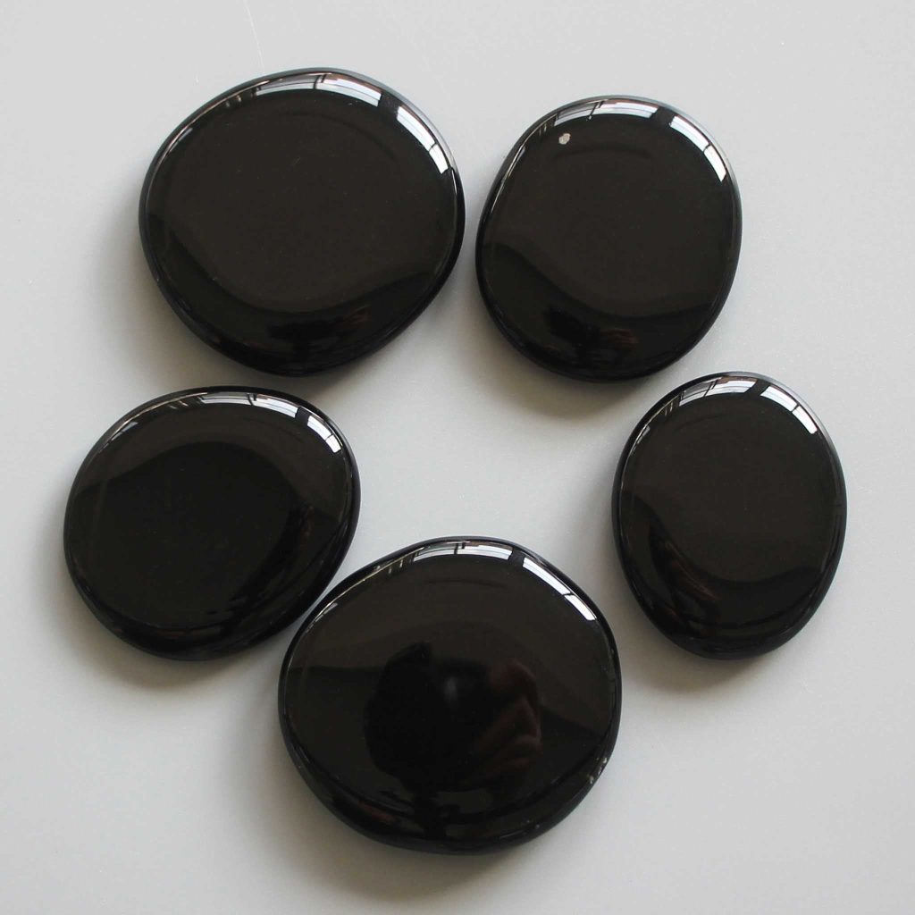 Black Obsidian Smooth Stone 1.6 inch (0.8-1 x 3.5-4.5cm) A
