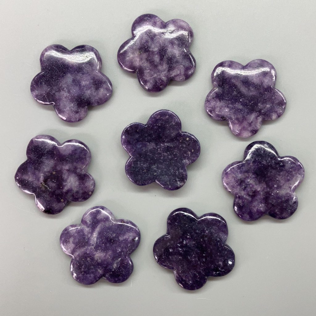 Lepidolite Af Flower Shape Thumb Stone 1.6 inch (0.65 x 4 x 4cm) A/A+