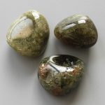 Green Garnet Tumble Stone 1 inch (2-3cm) A