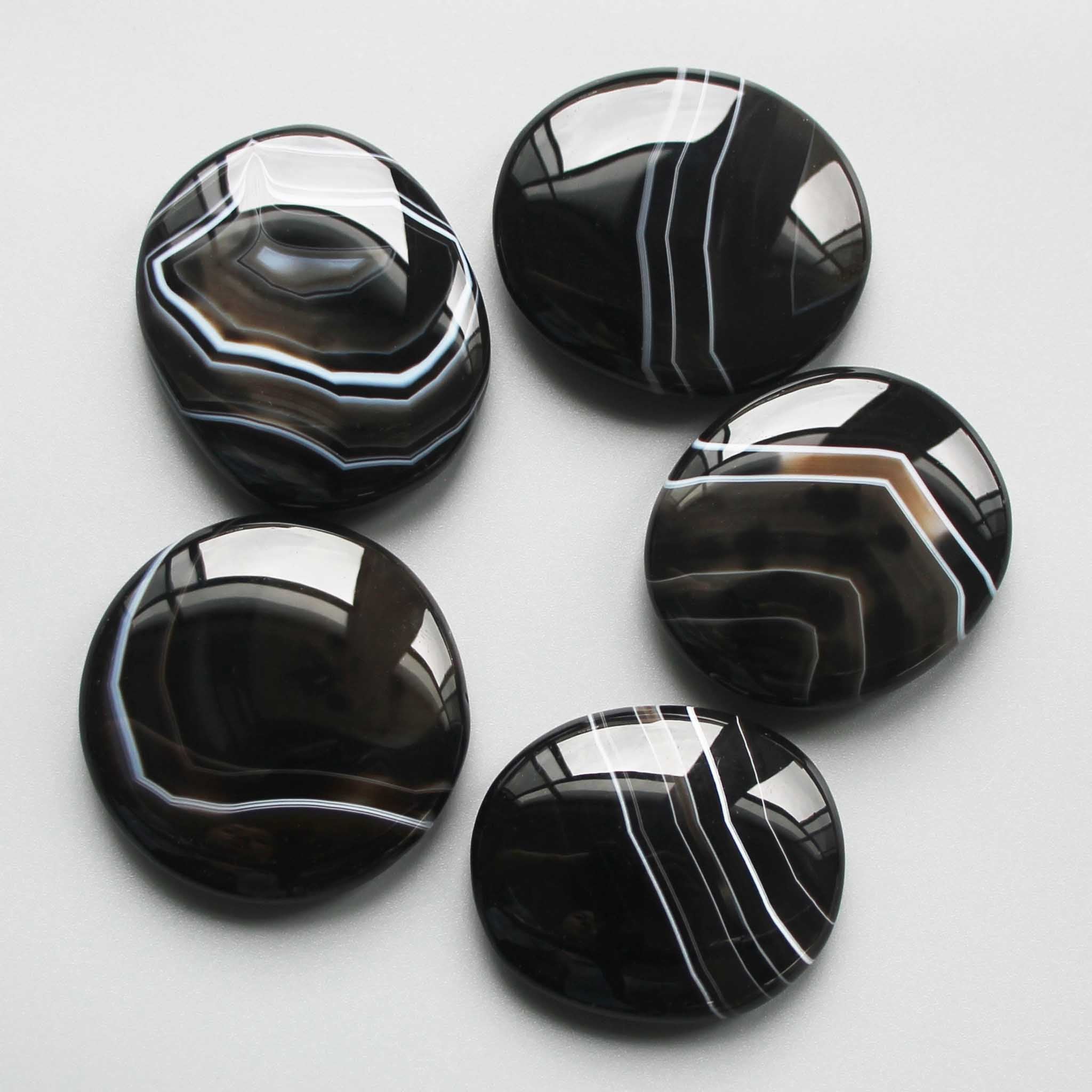 23cd1ac7baba55fd6898cd50d688a7e1-1 Black Agate With Stripe Smooth Stone 1.6 inch (0.8-1 x 3.5-4.5cm) A/A+