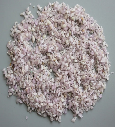 Kunzite Chips With Corner 0.2 inch (3-8mm) A