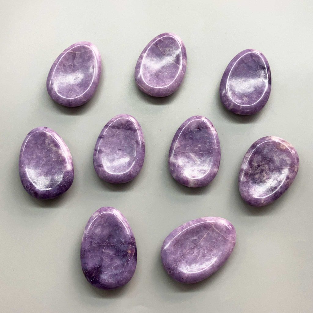 Lepidolite Ch Thumb Stone 2 inch (1 x 3.5 x 5cm) A