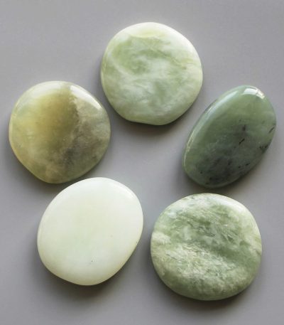 New Jade Smooth Stone 1.6 inch (0.8-1 x 3.5-4.5cm) A/B