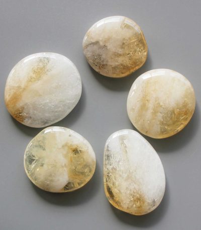 Citrine Smooth Stone 1.6 inch (0.8-1 x 3.5-4.5cm) A/B