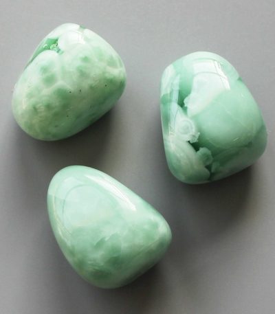 Green Shrilng Glass Tumble Stone 1 inch (2-3cm) A