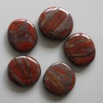 Muggle Stone Smooth Stone 1.6 inch (0.8-1 x 3.5-4.5cm) A