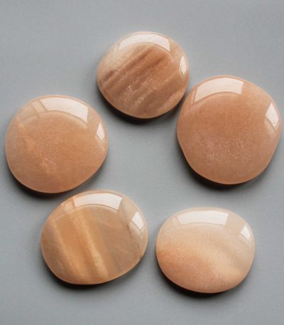 Pink Aventurine Smooth Stone 1.6 inch (0.8-1 x 3.5-4.5cm) A