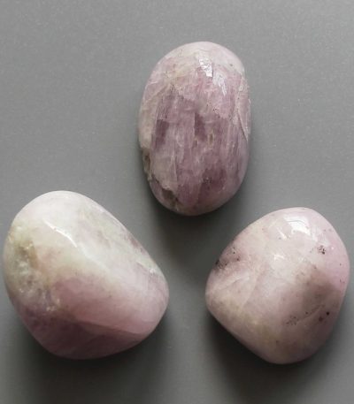 Kunzite Tumble Stone 1 inch (2-3cm) B