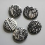 Net Jasper China Smooth Stone 1.6 inch (0.8-1 x 3.5-4.5cm) A