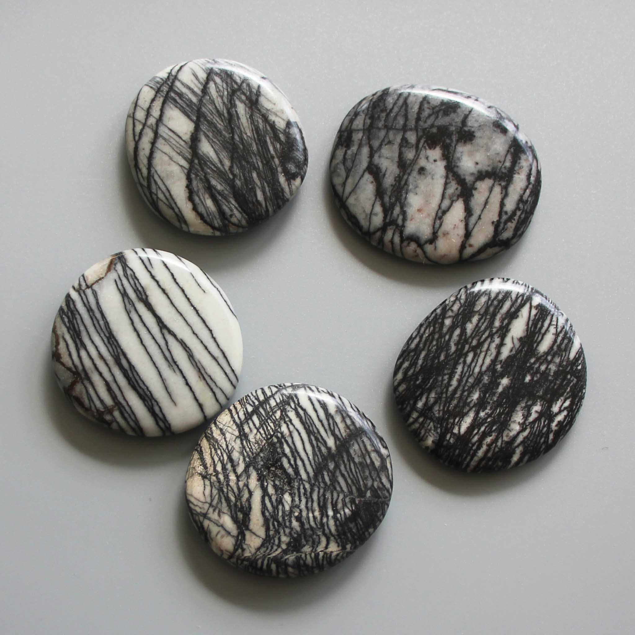 40721f74762220195e1166dc5275bb96-1 Net Jasper China Smooth Stone 1.6 inch (0.8-1 x 3.5-4.5cm) A
