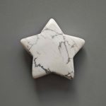 Howlite White Star 8/10*37/40mm A
