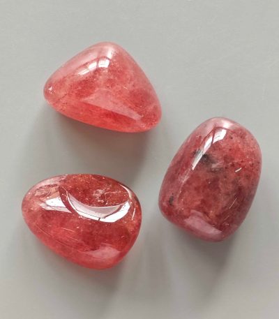 Strawberry Quartz Tumble Stone 1 inch (2-3cm) A+/AA
