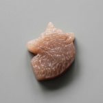 Moonstone Orange Wolf head 10x32x38mm A+