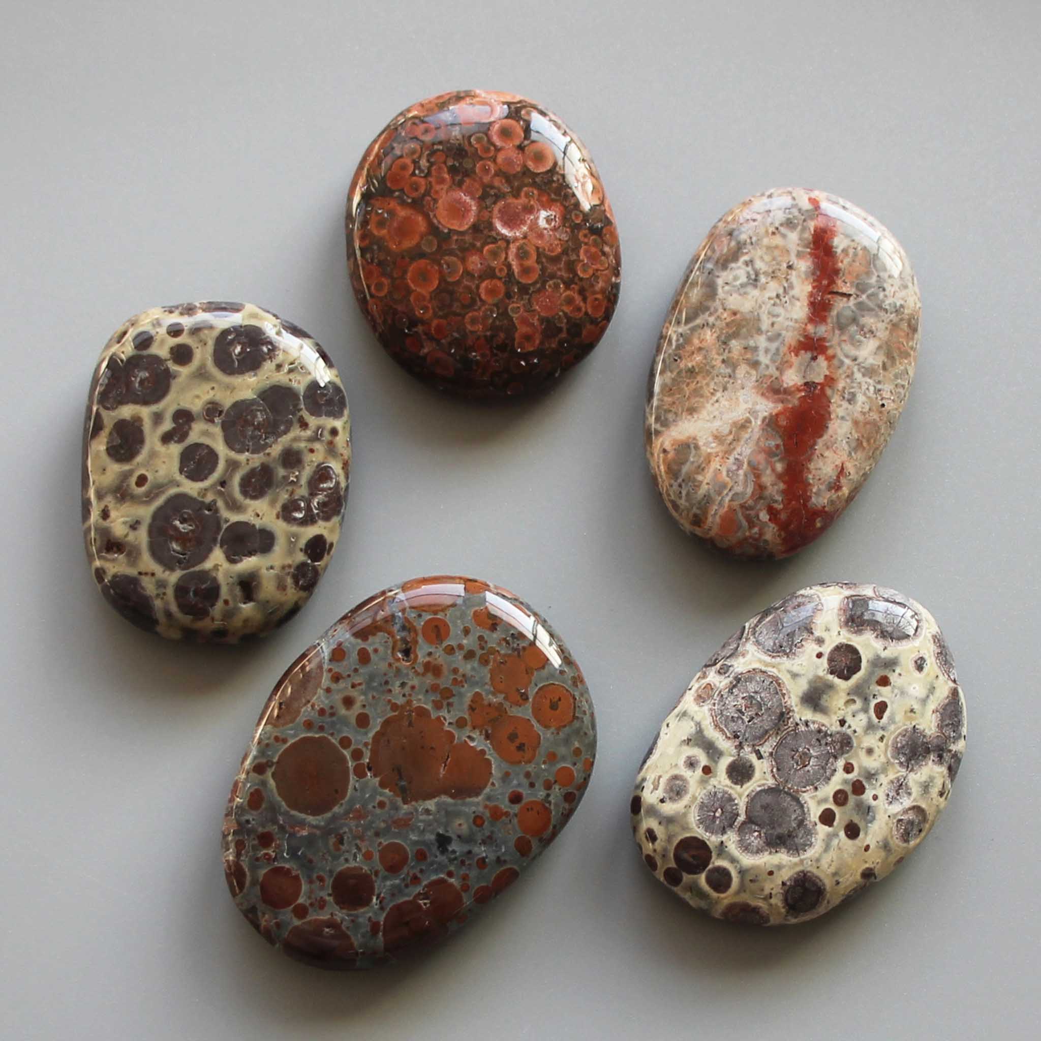 49bab4e7c680b6ca46b520aa58ddf5ff-1 Mix Color Snowflake Smooth Stone 1.6 inch (0.8-1 x 3.5-4.5cm) A
