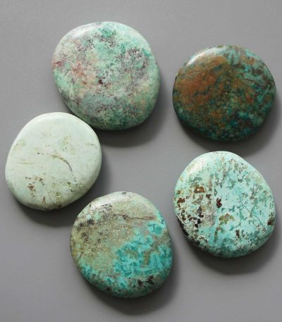 Chrysocolla Turquoise Smooth Stone 1.6 inch (0.8-1 x 3.5-4.5cm) A/B