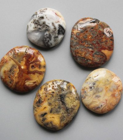 Crazy Lace Yellow Agate Smooth Stone 1.6 inch (0.8-1 x 3.5-4.5cm) A/B