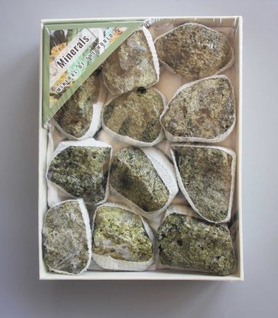 Epidote Rough Box Set 40x135x175mm A