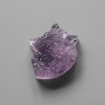 Amethyst Wolf head 10x32x38mm A+