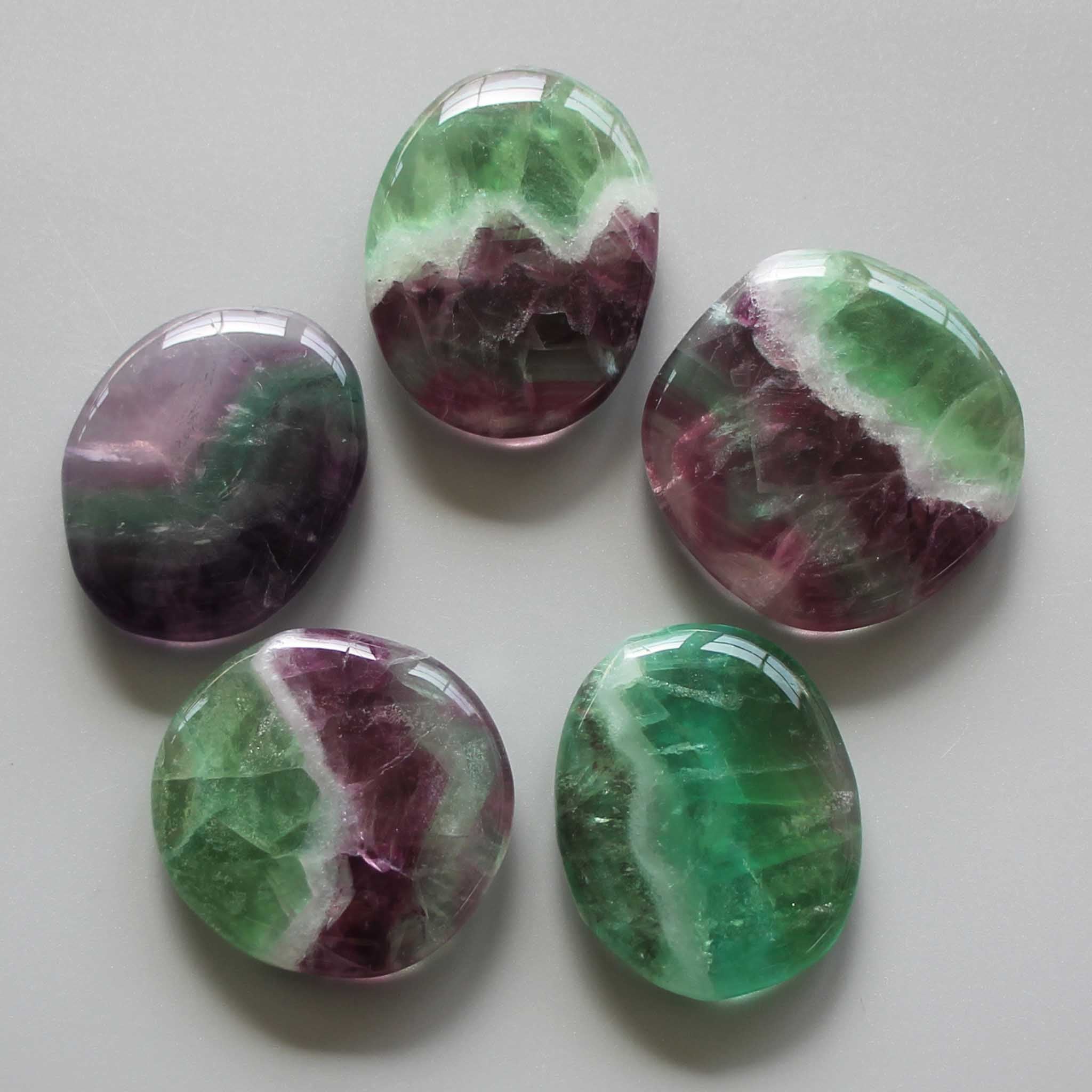 6bfdf91dfbbc084bf67e305afb82ac1e-1 Fluorite With Green Line Smooth Stone 1.6 inch (0.8-1 x 3.5-4.5cm) A+/AA