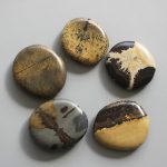 Dragon Picture Jasper Smooth Stone 1.6 inch (0.8-1 x 3.5-4.5cm) A