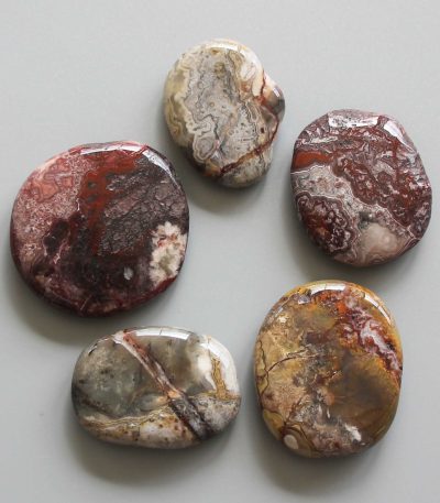 Crazy Lace Red & White Agate Smooth Stone 1.6 inch (0.8-1 x 3.5-4.5cm) A/B