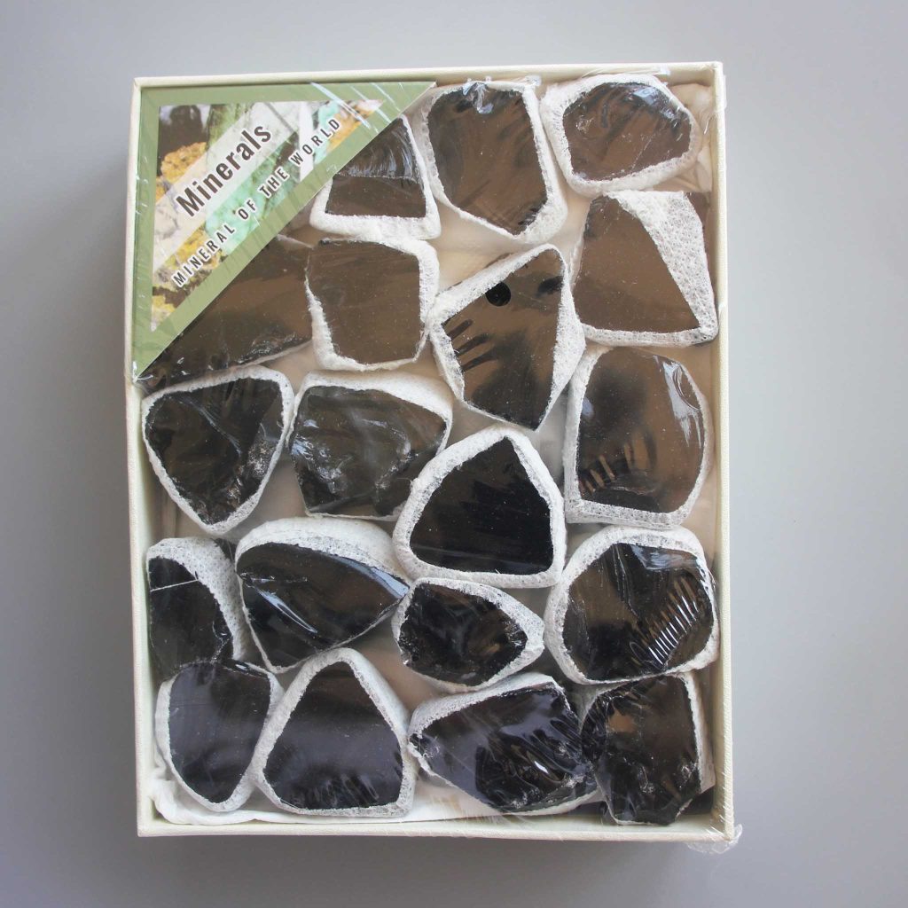 Black Obsidian Rough Box Set 40x135x175mm A