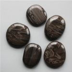 Zebra Pattern Agate Smooth Stone 1.6 inch (0.8-1 x 3.5-4.5cm) A