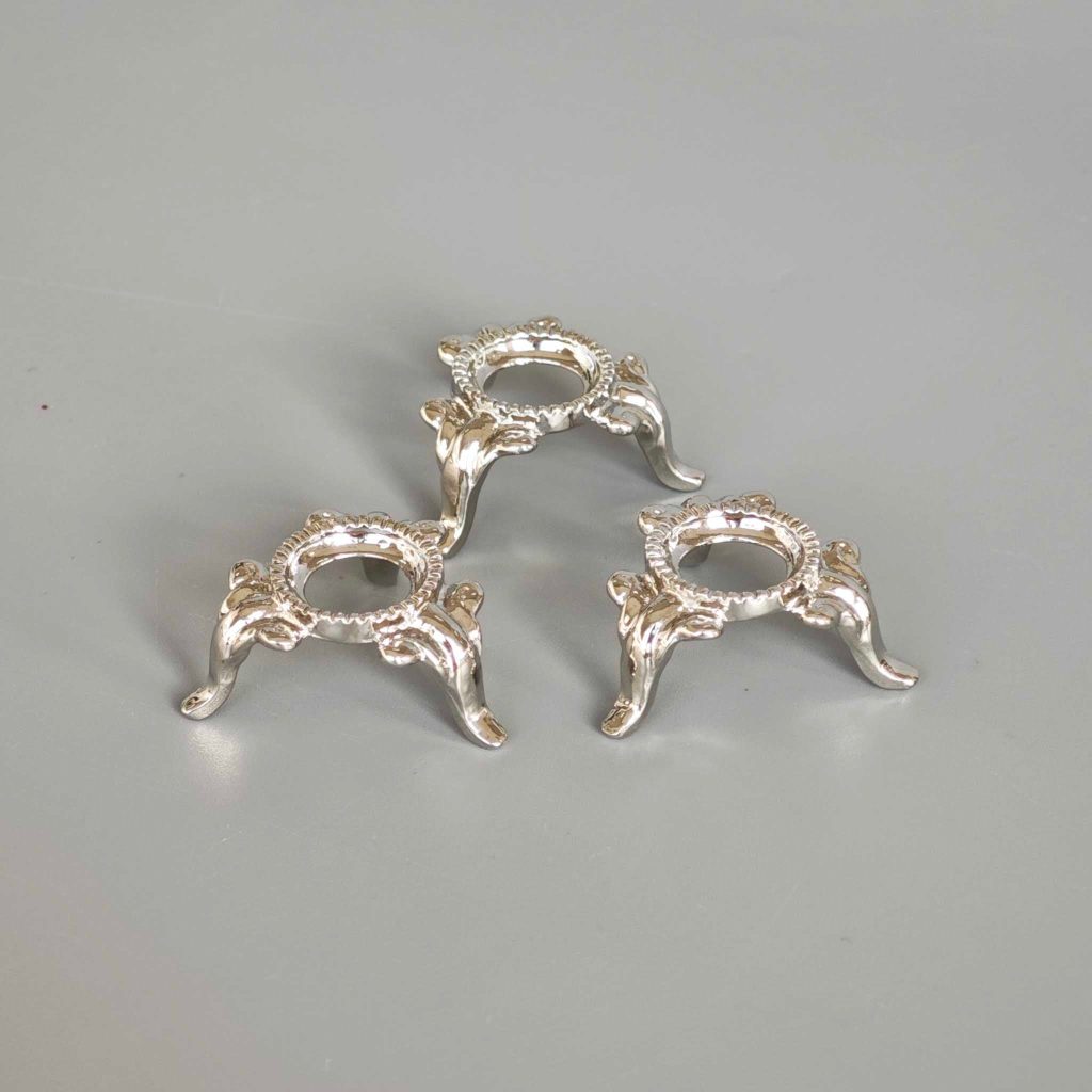 (Stone TBC) Metal Ball Stand Silver 15mm (Grade TBC)
