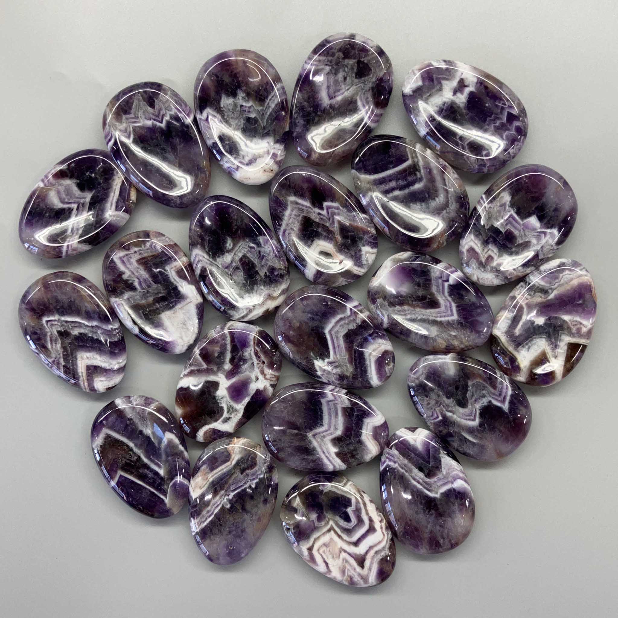 72be2f9b39ee506c49458d7aaa5e14a7-1 Amethyst Dog Teeth Thumb Stone 2 inch (1 x 3.5 x 5cm) A/A+