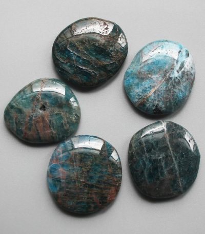 Blue Apatite Smooth Stone 1.6 inch (0.8-1 x 3.5-4.5cm) A/B
