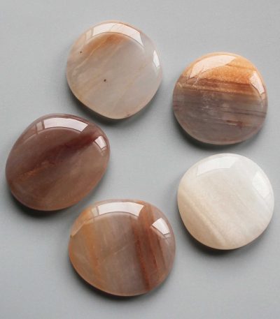 Pink Aventurine Smooth Stone 1.6 inch (0.8-1 x 3.5-4.5cm) A/B