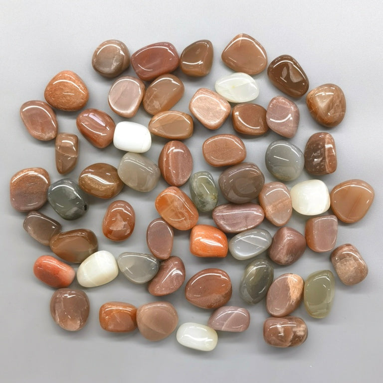 7c2d2f918b2a85c8bb84e99b4f23a3ce-1 Moonstone Tumble Stone 1 inch (2-3cm) A/A+