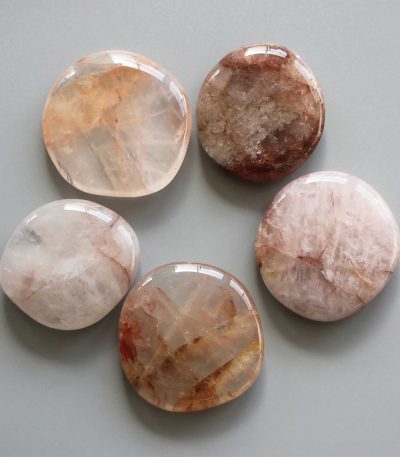Strawberry Natural Quartz Brazil Smooth Stone 1.6 inch (0.8-1 x 3.5-4.5cm) A/B