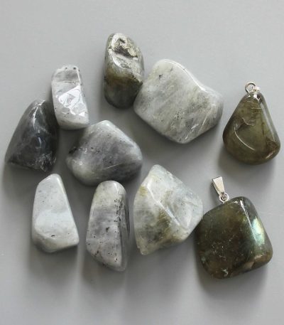 Labradorite Free Form Tumble Pendant With Metal M004 18-25mm A