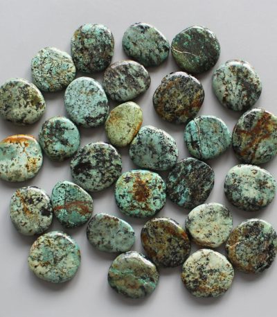 Turquoise Africa Smooth Stone 1.6 inch (0.9 x 4cm) A/B