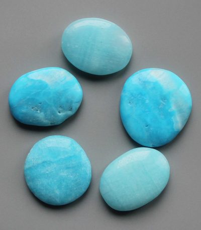 Aragonite Blue China Dyed Smooth Stone 1.6 inch (0.8-1 x 3.5-4.5cm) A