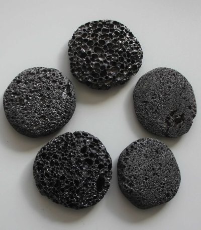 Lava Black Smooth Stone 1.6 inch (0.8-1 x 3.5-4.5cm) A