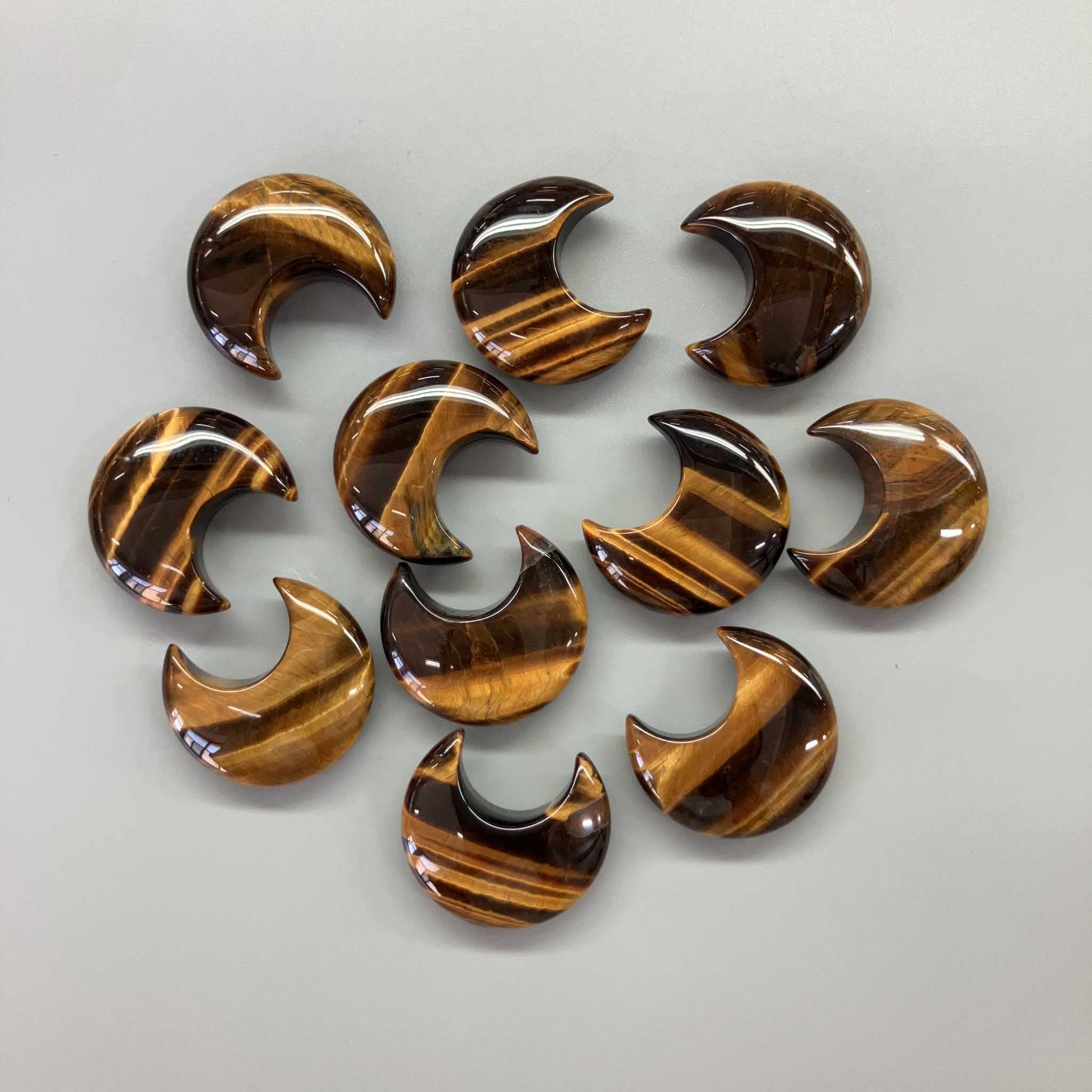8a9783de6dfb61ea050da7f87b5f8306_f49b27b2-fba5-4e00-bd01-fa5a0d51ec66 Golden Tiger Eye Moon 1.4 inch (1.1 x 3.5cm) A/A+