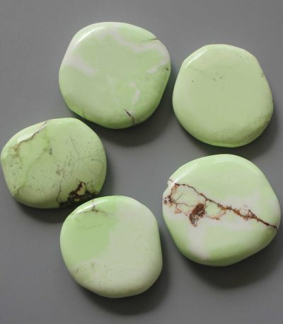 Lemon Chrysoprase Smooth Stone 1.6 inch (0.8-1 x 3.5-4.5cm) A