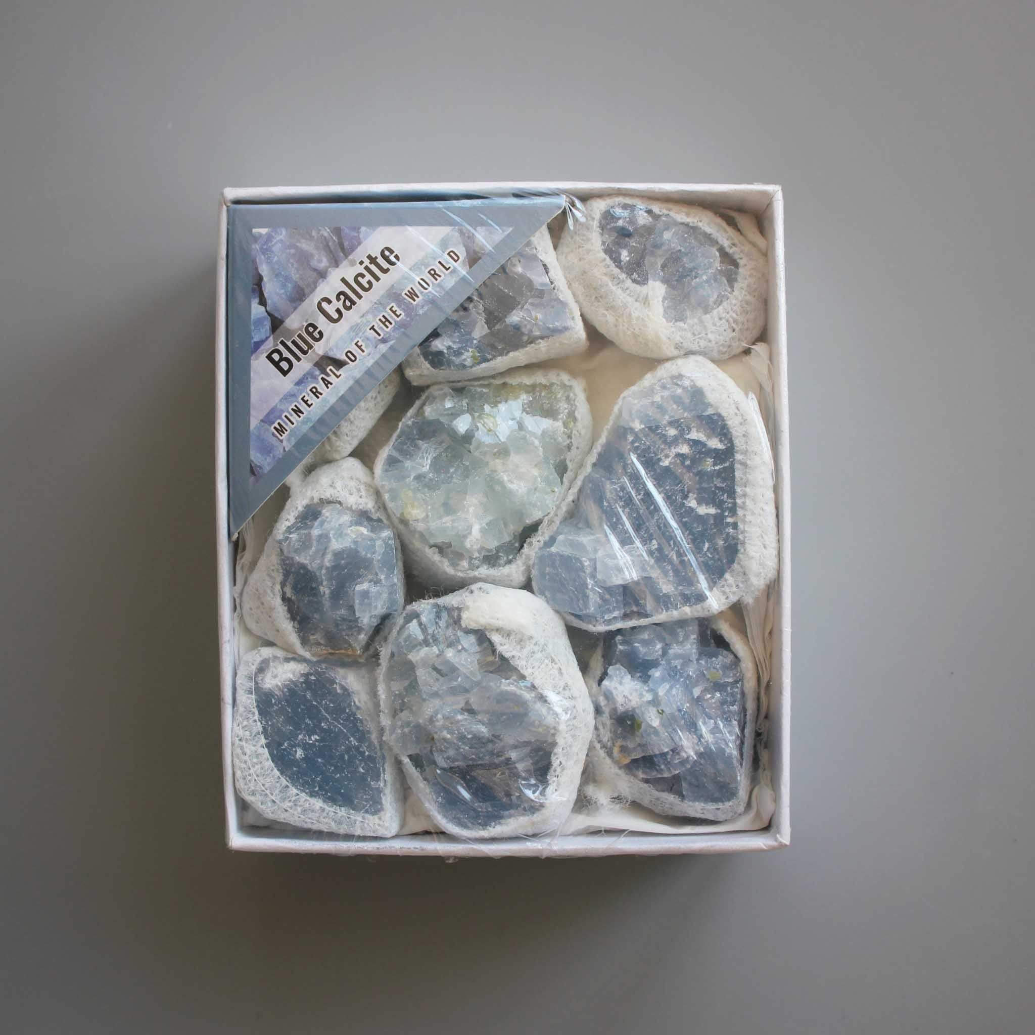 926dc3c81295a111ddb427f5cfada5f8_bb68d0e1-4d09-4cff-936d-3c498e7d96b3 Blue Calcite Rough Box Set 40x85x100mm A