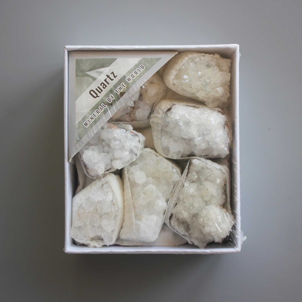 Crystal Amulet Geodes Box Set Box Size 40×80×100mm A/B