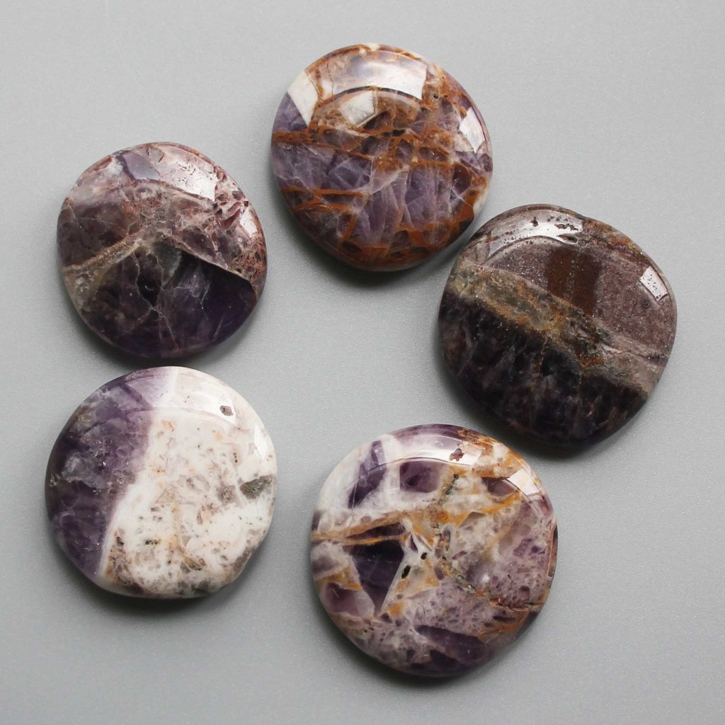 Amethyst Dog Teeth Smooth Stone 1.6 inch (0.8-1 x 3.5-4.5cm) A/B