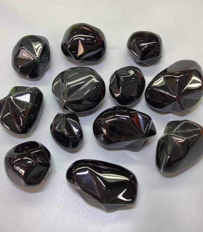Rainbow Obsidian Free Cut Shiny Star Stone 1.6-2.8 inch (4/7cm) A/A+