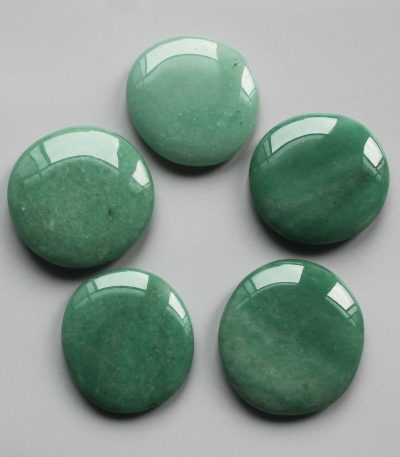 Green Aventurine Smooth Stone 1.6 inch (0.8-1 x 3.5-4.5cm) A