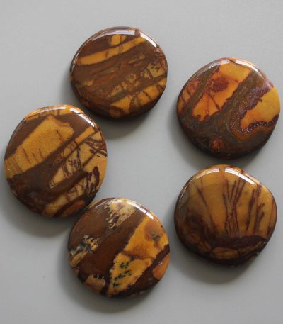 Banded Yellow Jasper Smooth Stone 1.6 inch (0.8-1 x 3.5-4.5cm) A