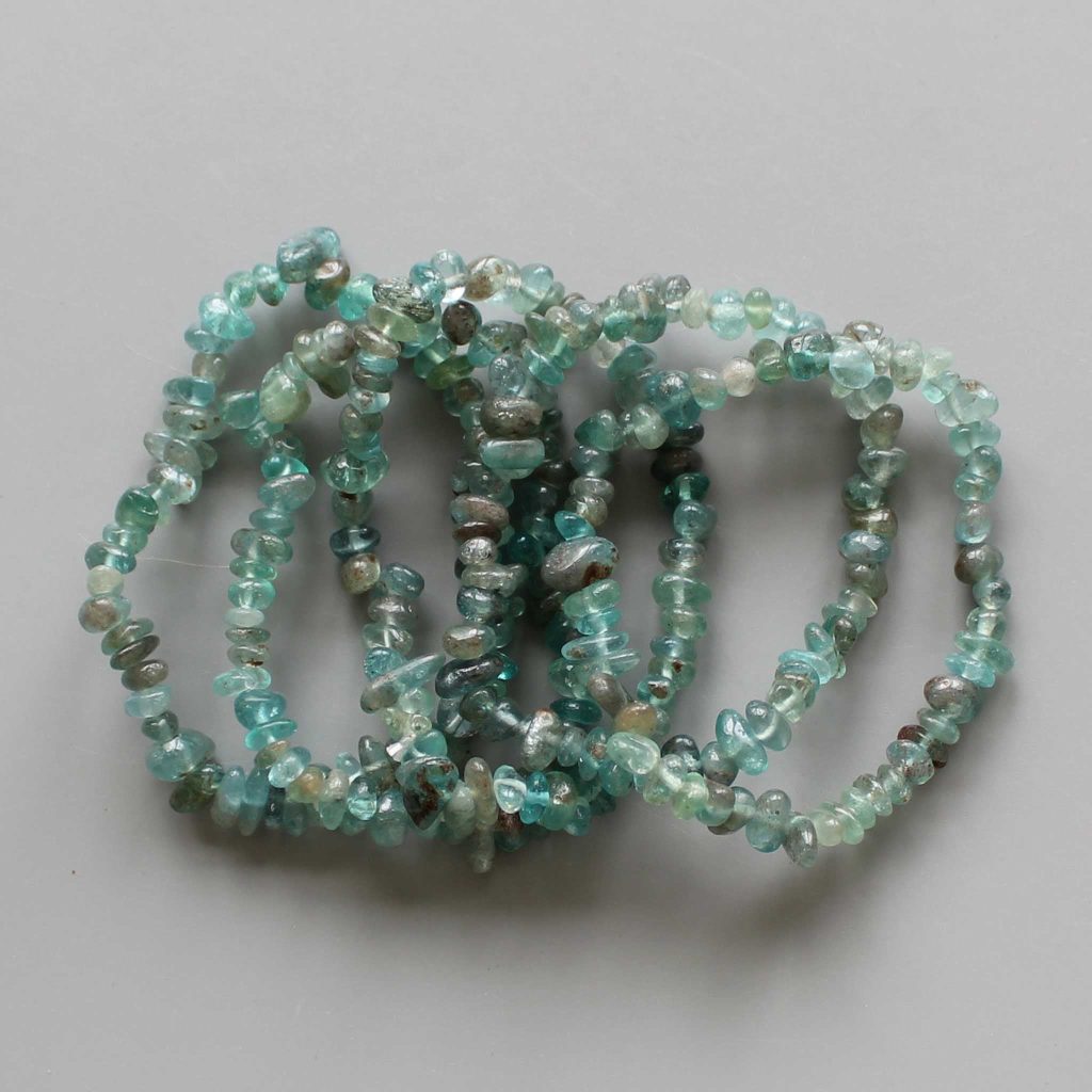 Apatite Africa Smooth Chips Bracelet 18cm 5/8mm A/A-