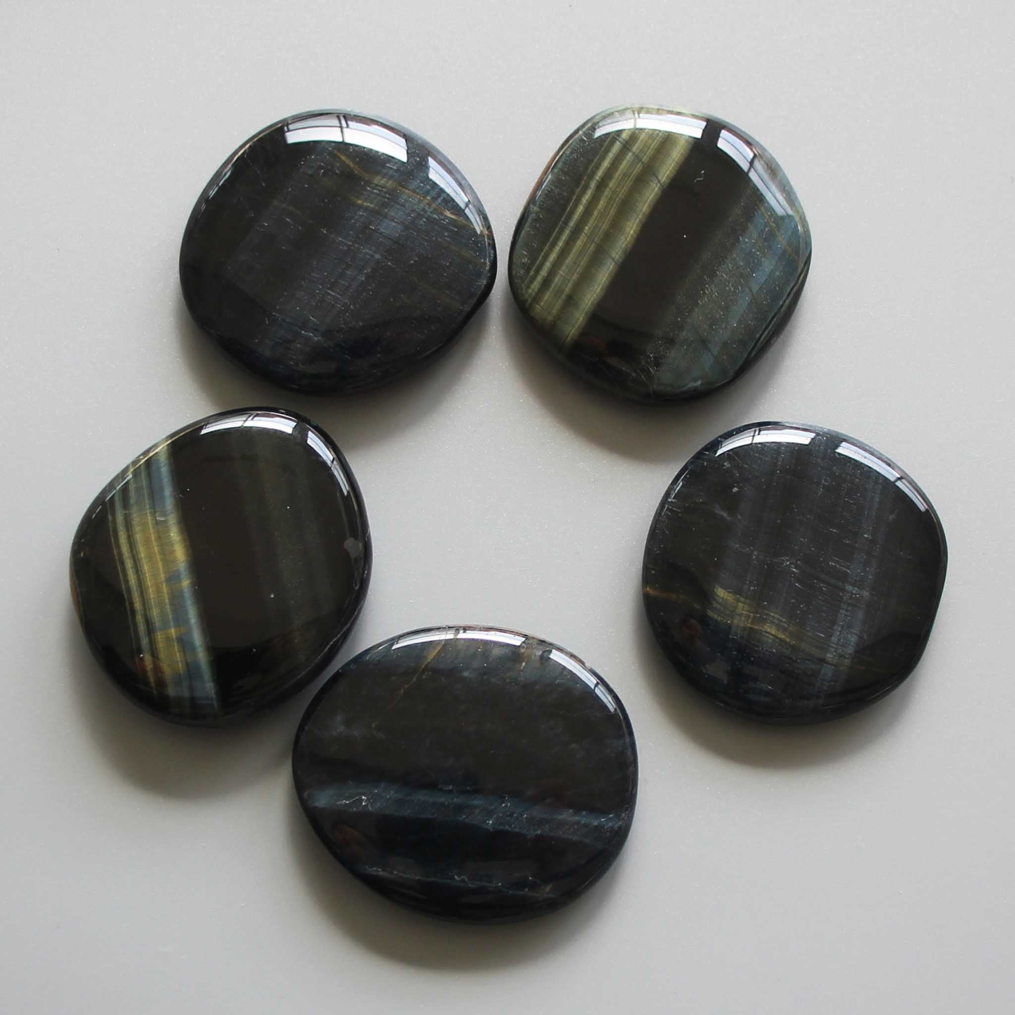 998bfe942c7719710fe276a3cd88e52d-1 Blue Tiger Eye Smooth Stone 1.6 inch (0.8-1 x 3.5-4.5cm) A/A+